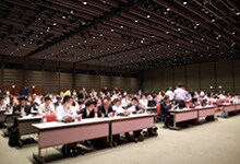 カンファレンス会場内の様子