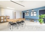 株式会社赤塚工務店
