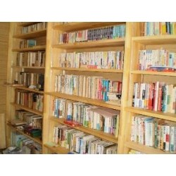 まるで図書館。凄い量の本を所有されています。本好きのご主人にとっては、安心して保管でき、好きな本に囲まれた至極のスペースになりました。