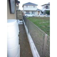 機能重視のメッシュフェンス