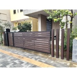 デザインにこだわりシックで落ち着いたエクステリアになりました