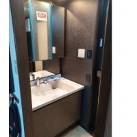 デザインにこだわり 狭い空間を有効活用した洗面室