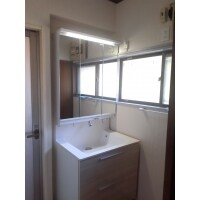 グッドデザイン賞受賞の使いやすい洗面化粧台にお取替え