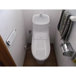 壁付リモコンのシャワートイレに交換