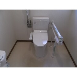 古くなったトイレを節水型に交換