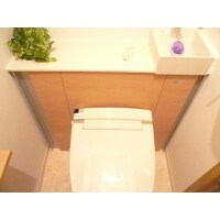 キャビネット付きでスッキリ収納トイレ