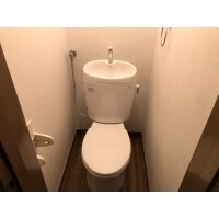 お掃除簡単!節水で経済的なトイレに交換です