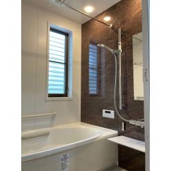 リラックスしていただける事を意識してセレクトしました。
浴室が断熱、清掃性共に向上して今後の使用が快適に感じていただけたら幸いです。