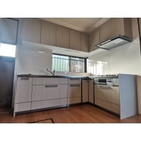 キッチンリフォーム|剛床工法の床と本体交換