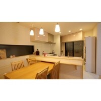 たくさんのお友達を招待できる広々リビング。