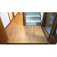 バリアフリー:絨毯張りからクッションフロアへ