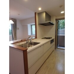 対面式の明るいキッチンに！