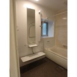 清潔感あふれる明るい浴室に！