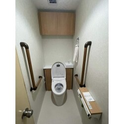 この度はリフォームさせていただきありがとうございました。
トイレの収納も増えてすっきり物がまとめれたら幸いです。
今後ともよろしくお願いいたします。