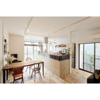 カフェのような家にリフォーム 自然素材で温かみある住まい