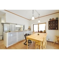 床暖&内窓で冬も温かく過ごせるカントリー調ダイニングキッチン