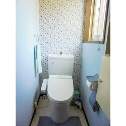内装で印象ををやわらかく変えたトイレ空間