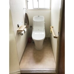 経年劣化していたトイレを1階2階同時に交換しました。