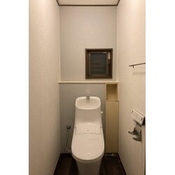 やわらかいシルエットで掃除が楽な一体型便器に交換
