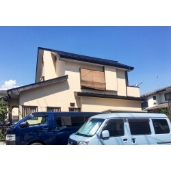 外壁屋根塗装に加え、破風板・軒天の補修、不要アンテナ撤去、雪止め金具の設置を施工しました。
採用塗料：ダイナミックトップ＆ルーフ

