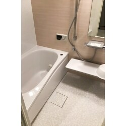 新しい浴室は掃除しやすくマタギ高が低いので出入りが楽になりました。