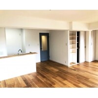 無垢フロアが心地いいナチュラルなリビング
