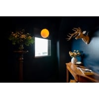 Black/White こだわりのインテリアのためのリノベーション