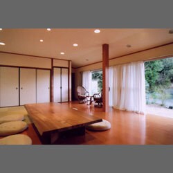 休日にのんびりと過ごす、田舎の家