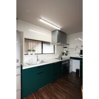 明るく広々キッチンで家事も楽々