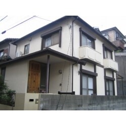 最低でも10年は持たせたいとのご要望でしたので、シリコン系塗料をお勧めしました