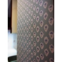 デザインクロスが奏でるお洒落空間ハーモニー