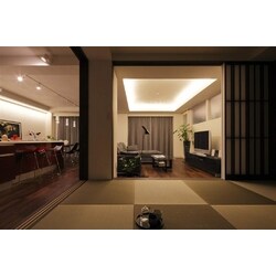 「多彩な光と暮らす　Urban Home Resort」