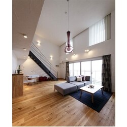 自然素材を使用したシンプルなマンションリフォーム