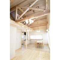 自然素材で、空気がおいしい癒し空間を実現