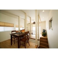 日当たりのよい2階をひとつながりのLDKに