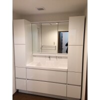 収納たっぷり!スッキリとした洗面台