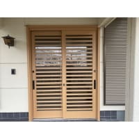 LIXILリシェント玄関引戸で一日で明るく防犯性断熱性アップ!