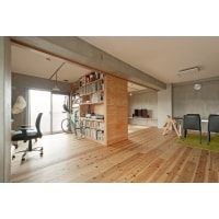 シンプルで、家族の気配が感じられる空間に