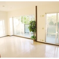 明るくて開放的で落ち着きのある空間に。