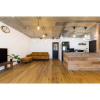 古材とステンレスを組み合わせたシンプルリノベ