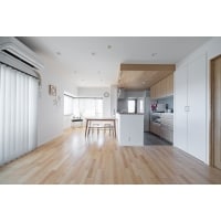 木目を活かしたナチュラルテイストな住まい