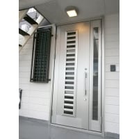 風が通り抜ける玄関