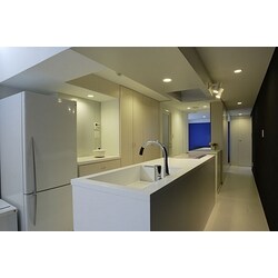 14.0mｘ3.7mの細長い部屋