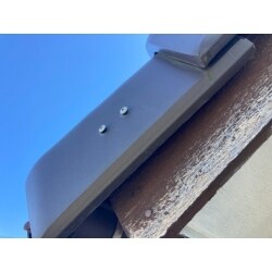 浮いたビスの締め直しを行いました
定期点検を行い、修理メンテナンスが必要な箇所を直しました
不具合は定期点検で早期補修をしましょう！