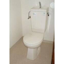和式トイレを、清潔感のある洋式トイレに。