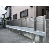 歩行者の安全も考えてブロック塀からきれいなフェンスへ取替