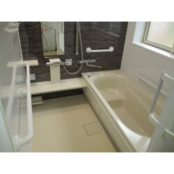 高齢者に優しいバスルームへ