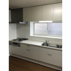 使い勝手の良いキッチンへ