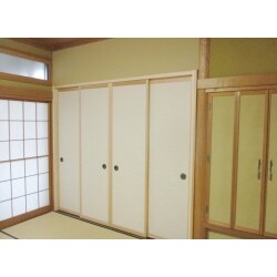  床の間に収納スペースを増設