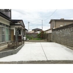 駐車場を拡張したことで、自宅の敷地だけでも十分に動けるようになりました。